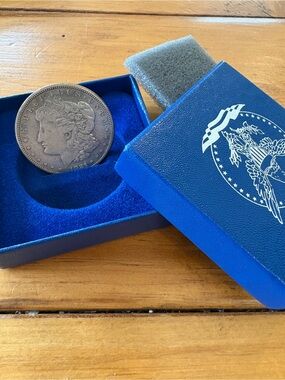 1921 Morgan Silver Dollar 90% Silver $1 Philadelphia No Mint Mark
